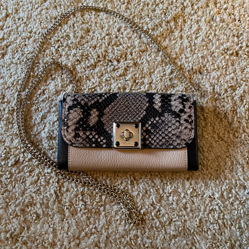 COACH Drifter Wallet on Chain
